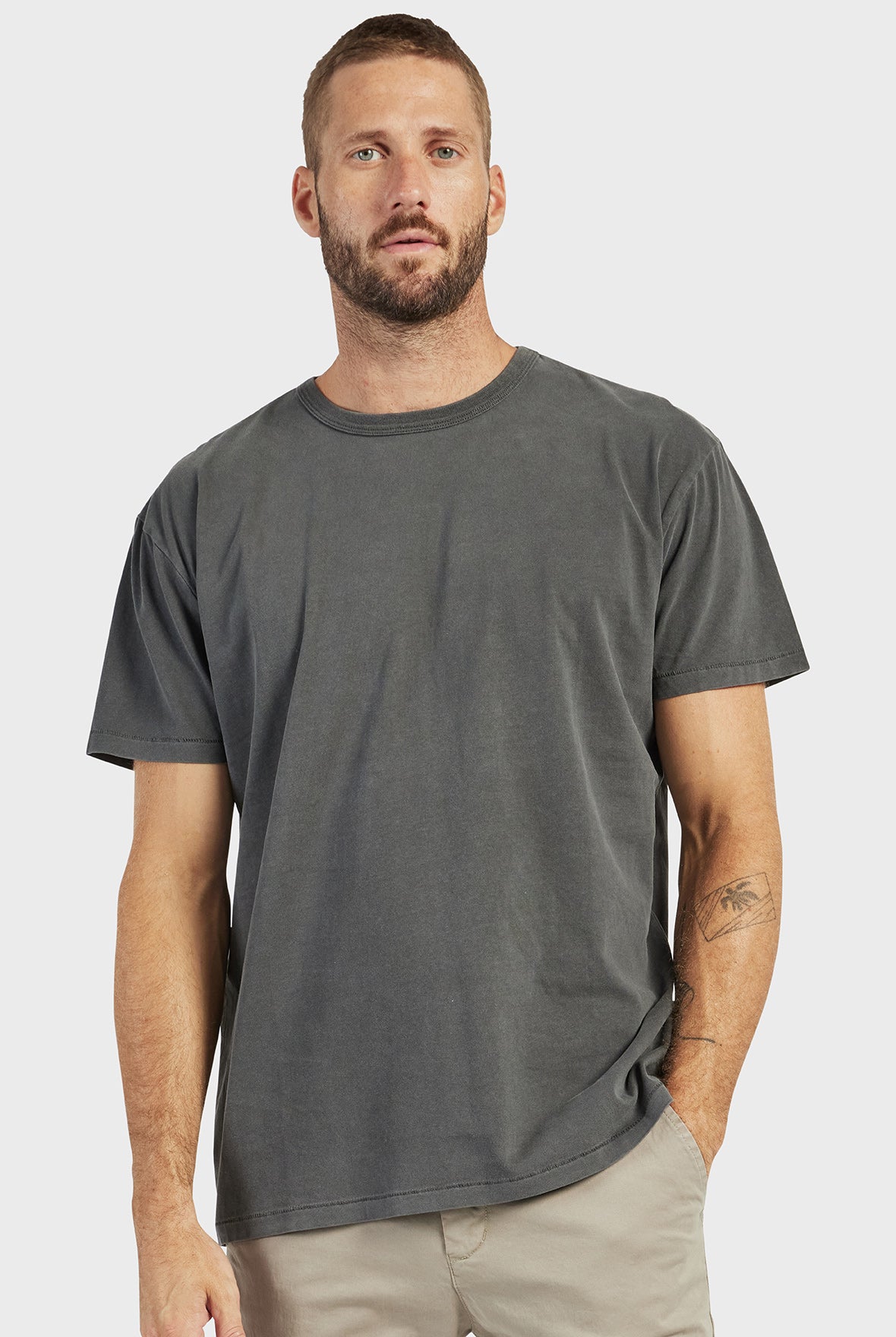 JIMMYTEE-SHALEGREY-B_de78afba-ea39-47d9-93a0-b47a407b4e09.jpg Jimmy Tee - Image 1